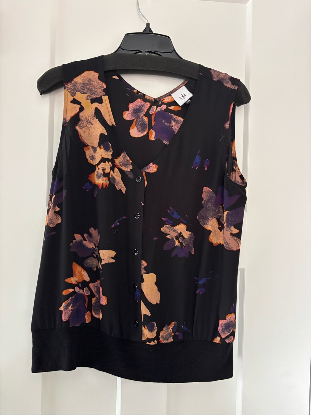 CAbi Black Floral Button-Front Sleeveless Camisole Autumn Tank 4557